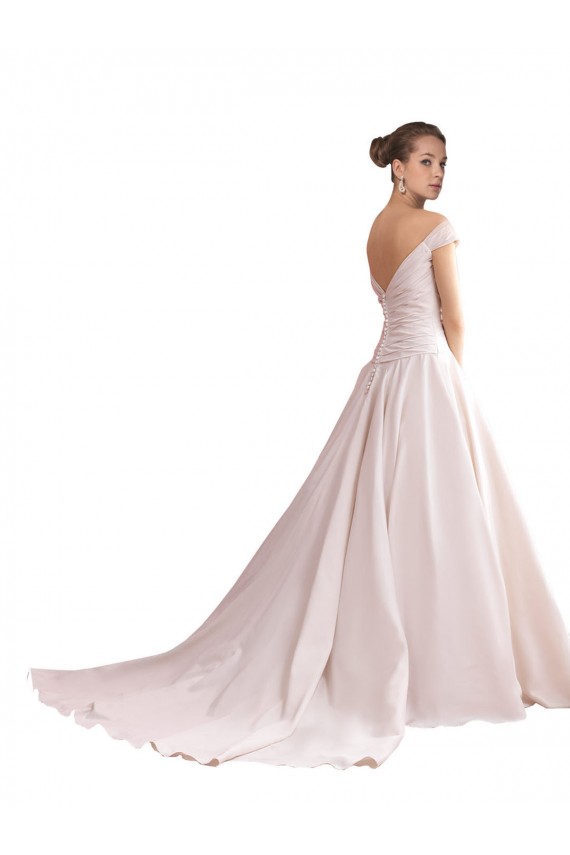 Sleeveless Ivory V-Back A-Line Off the Shoulder Wedding Dresses Maidstone