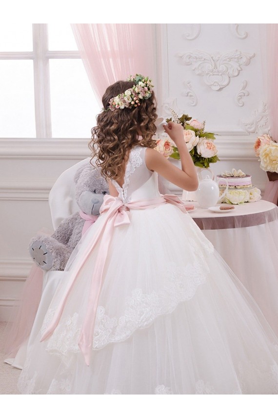 Sleeveless Ivory V-Back Ball Gown Sweetheart Flower Girl Dress for Wedding Maidstone