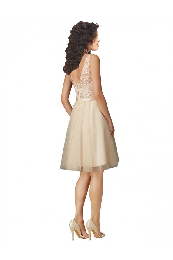 Sleeveless Champagne V-Back A-Line Tulle & Lace V-Neck Bridesmaid Dress Maidstone